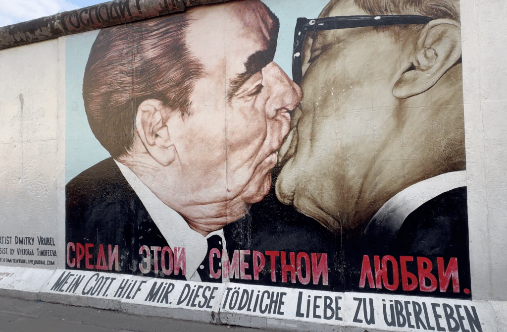 east side gallery visitare muro di berlino Berlin Wall 