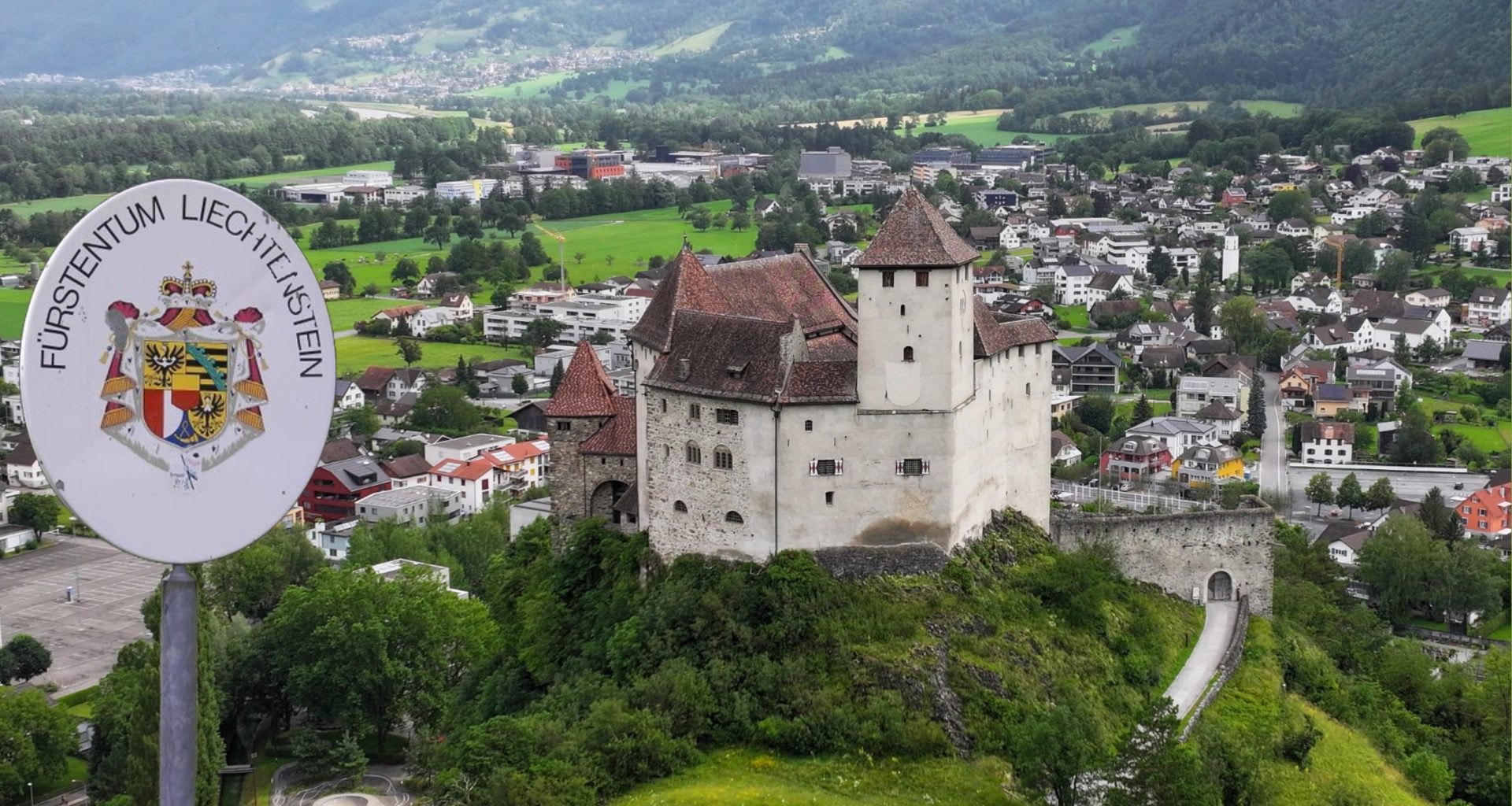 cosa vedere fare visitare visit mangiare Liechtenstein Vaduz Austria svizzera